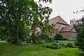 Prerow Seemannskirche Kirchhof 01.jpg