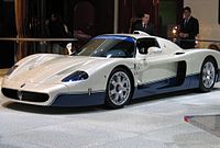 Maserati MC12 2-cropped.jpg